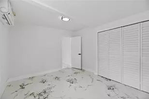 9608 N Aster Ave, Tampa, FL 33612 - Photo 30
