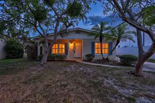 604 E Davis Blvd, Tampa, FL 33606 - Photo 2