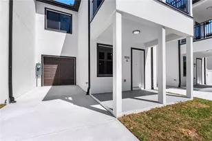 7015 N Central Ave, Tampa, FL 33604 - Photo 1