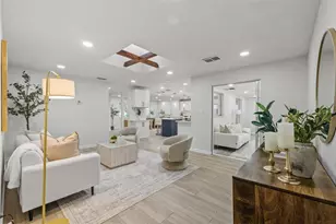1905 Oro Ct, Clearwater, FL 33764 - Photo 14