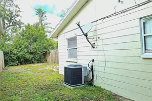 3947 Mohr Ave N, Saint Petersburg, FL 33714 - Photo 14