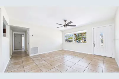 4418 W Fairview Heights, Tampa, FL 33616 - Photo 6