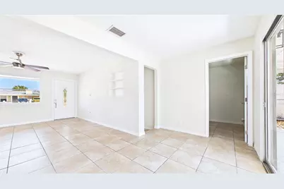4418 W Fairview Heights, Tampa, FL 33616 - Photo 14