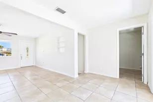 4418 W Fairview Heights, Tampa, FL 33616 - Photo 14