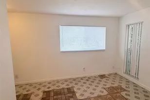 1100 70th St N, Saint Petersburg, FL 33710 - Photo 10