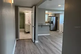101 W Lemon St, Tarpon Springs, FL 34689 - Photo 10