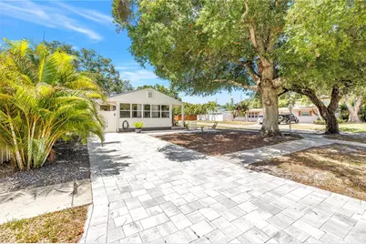 798 45th Avenue N, Saint Petersburg, FL 33703 - Photo 2