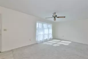 1216 Valley Forge Blvd, Sun City Center, FL 33573 - Photo 34