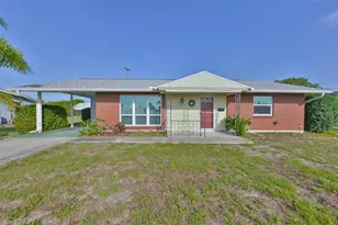 1216 Valley Forge Blvd, Sun City Center, FL 33573 - Photo 8