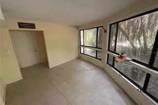6904 Pine Tree Ln E, Lakeland, FL 33811 - Photo 2
