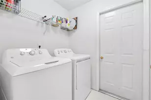 9207 Festival Ct, Tampa, FL 33647 - Photo 26