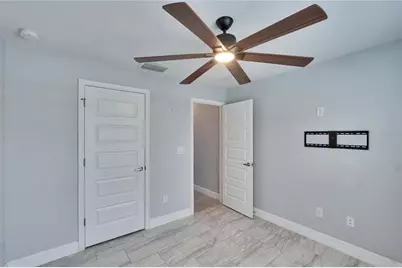 14525 Scottburgh Glen Drive, Wimauma, FL 33598 - Photo 10