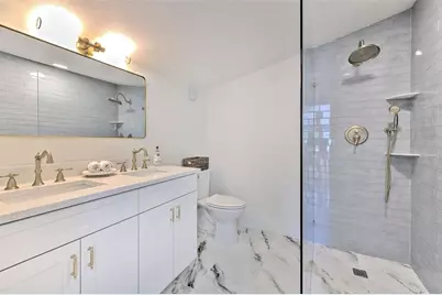 808 7th Street N, Saint Petersburg, FL 33701 - Photo 24