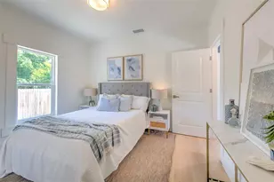 808 7th St N, Saint Petersburg, FL 33701 - Photo 22