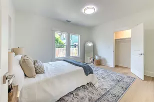 808 7th St N, Saint Petersburg, FL 33701 - Photo 26