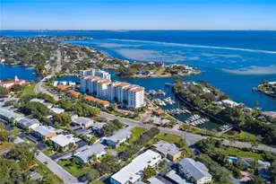 1325 Snell Isle Blvd NE, Saint Petersburg, FL 33704 - Photo 40