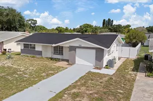 7523 Briarwood Dr, Port Richey, FL 34668 - Photo 8
