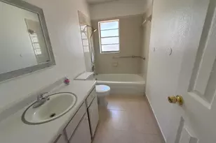 2209 Boxwood Way, Brandon, FL 33511 - Photo 12