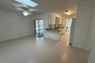 2209 Boxwood Way, Brandon, FL 33511 - Photo 6