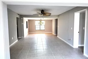 2480 Pelican Ct, Clearwater, FL 33762 - Photo 4