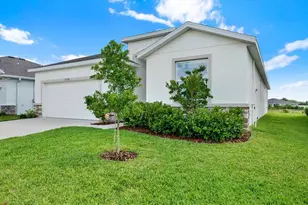 32332 Rosepine Blvd, Wesley Chapel, FL 33543 - Photo 2