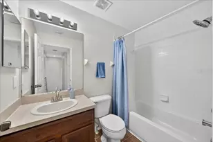 11607 Colony Lake Dr, Tampa, FL 33635 - Photo 32