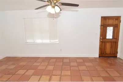 1108 Winchester Road N, Saint Petersburg, FL 33710 - Photo 4