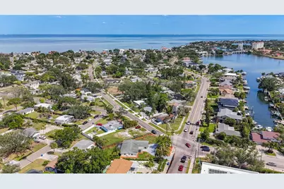 4101 Shore Acres Boulevard NE, Saint Petersburg, FL 33703 - Photo 64