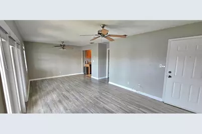 184 Pompano Drive SE #D, Saint Petersburg, FL 33705 - Photo 2