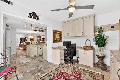 1065 Eden Isle Boulevard NE #2, Saint Petersburg, FL 33704 - Photo 14