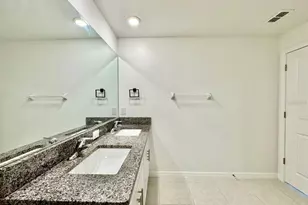 4429 Tuscan Loon Dr, Tampa, FL 33619 - Photo 34