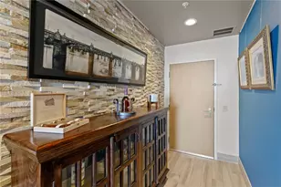 175 1st St S, Saint Petersburg, FL 33701 - Photo 4