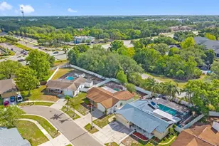 1358 Foxboro Dr, Brandon, FL 33511 - Photo 48