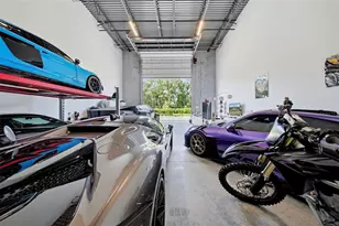 6500 Motor Enclave Wy, Tampa, FL 33610 - Photo 10