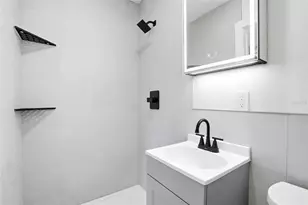 695 41st St N, Saint Petersburg, FL 33713 - Photo 12