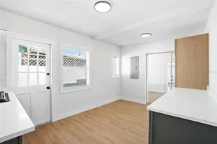 695 41st St N, Saint Petersburg, FL 33713 - Photo 12