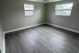 1051 Maybury Dr, Holiday, FL 34691 - Photo 6