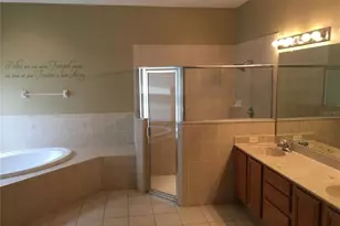 18047 Java Isle Dr, Tampa, FL 33647 - Photo 10