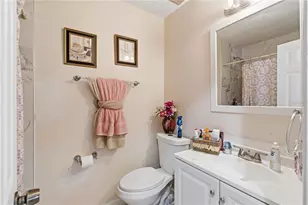 4914 Holiday Dr, Tampa, FL 33615 - Photo 12