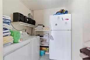 4914 Holiday Dr, Tampa, FL 33615 - Photo 30