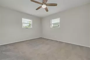 5621 16th Ave N, Saint Petersburg, FL 33710 - Photo 10