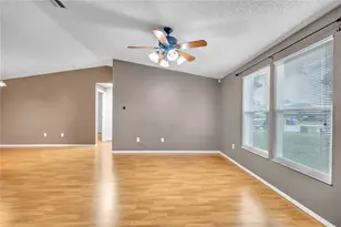 706 Sweetbriar Dr, Oldsmar, FL 34677 - Photo 4