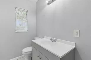 2927 Banza St, Tampa, FL 33605 - Photo 10