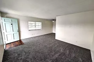 5924 5th Ave N, Saint Petersburg, FL 33710 - Photo 2