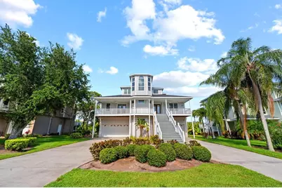 921 Point Seaside Drive, Crystal Beach, FL 34681 - Photo 32