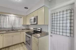 1615 Pinewood Dr, Clearwater, FL 33756 - Photo 10