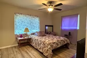 1615 Pinewood Dr, Clearwater, FL 33756 - Photo 8