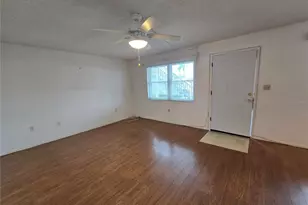 5967 Terrace Park Dr N, Saint Petersburg, FL 33709 - Photo 6