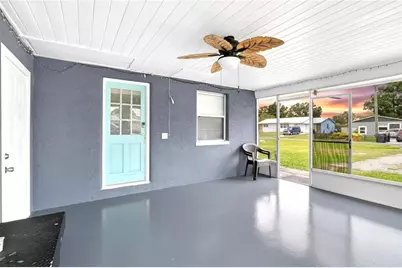 304 4th Avenue NW, Ruskin, FL 33570 - Photo 8