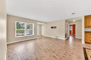 11775 112th Ave, Seminole, FL 33778 - Photo 12